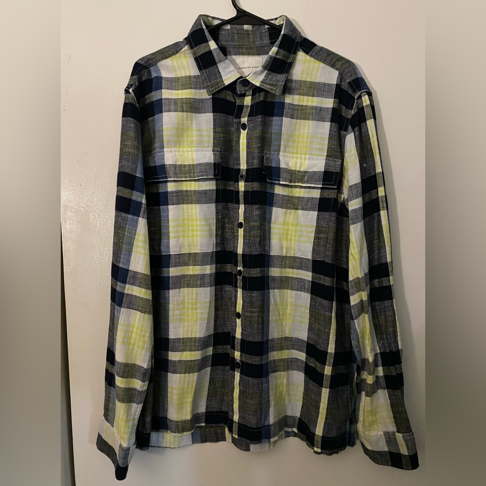 American Eagle Relaxed Fit Button Down